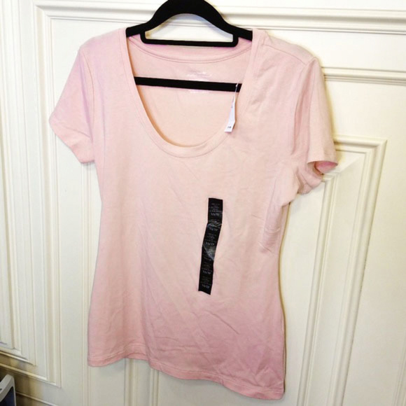 Banana Republic Tops - NWT rose pink timeless tee from banana republic Banana Republic Tops - NWT rose pink timeless tee from banana republic